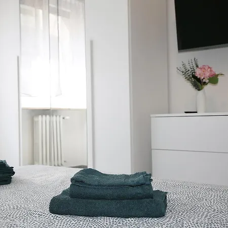 Casa Madart Centre Mxp Trainstation Apartment Gallarate